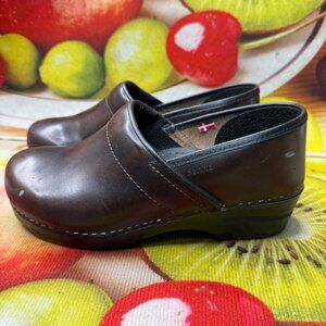 Sanita Original Danish Clogs Womens Size 40 Wide Brown Leather